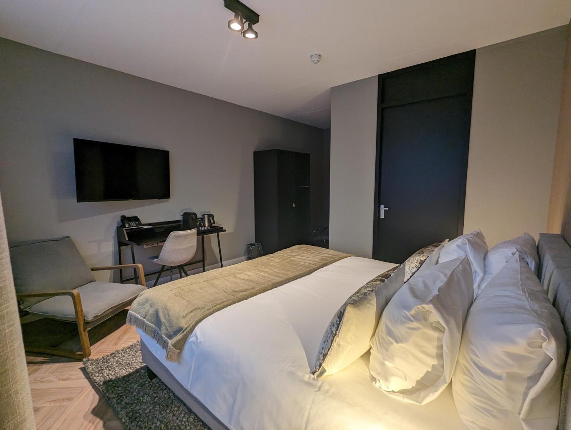维路韦德比亚德阿波罗酒店 许尔斯霍斯特 外观 照片